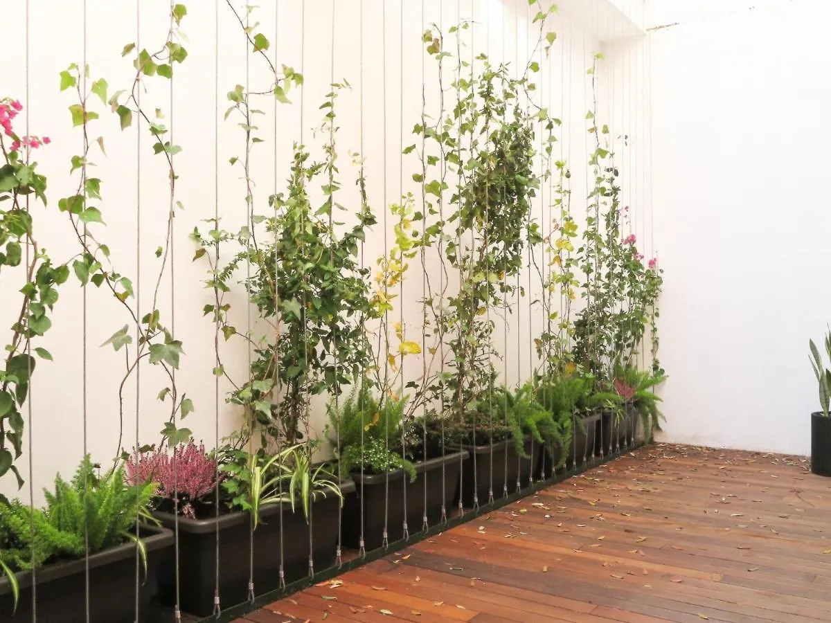 Chiado Modern Apt With Ac Elevator Green Terrace Lisboa Daire